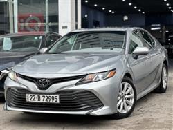 تۆیۆتا کامری